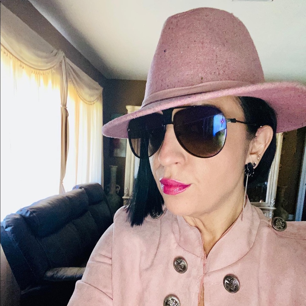 Meet your Posher, Marta